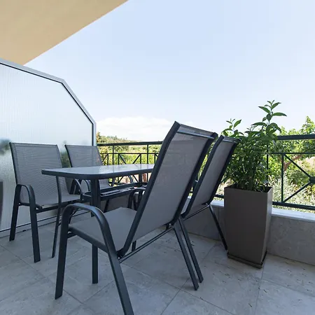 Apartment Kanela Oinofyta